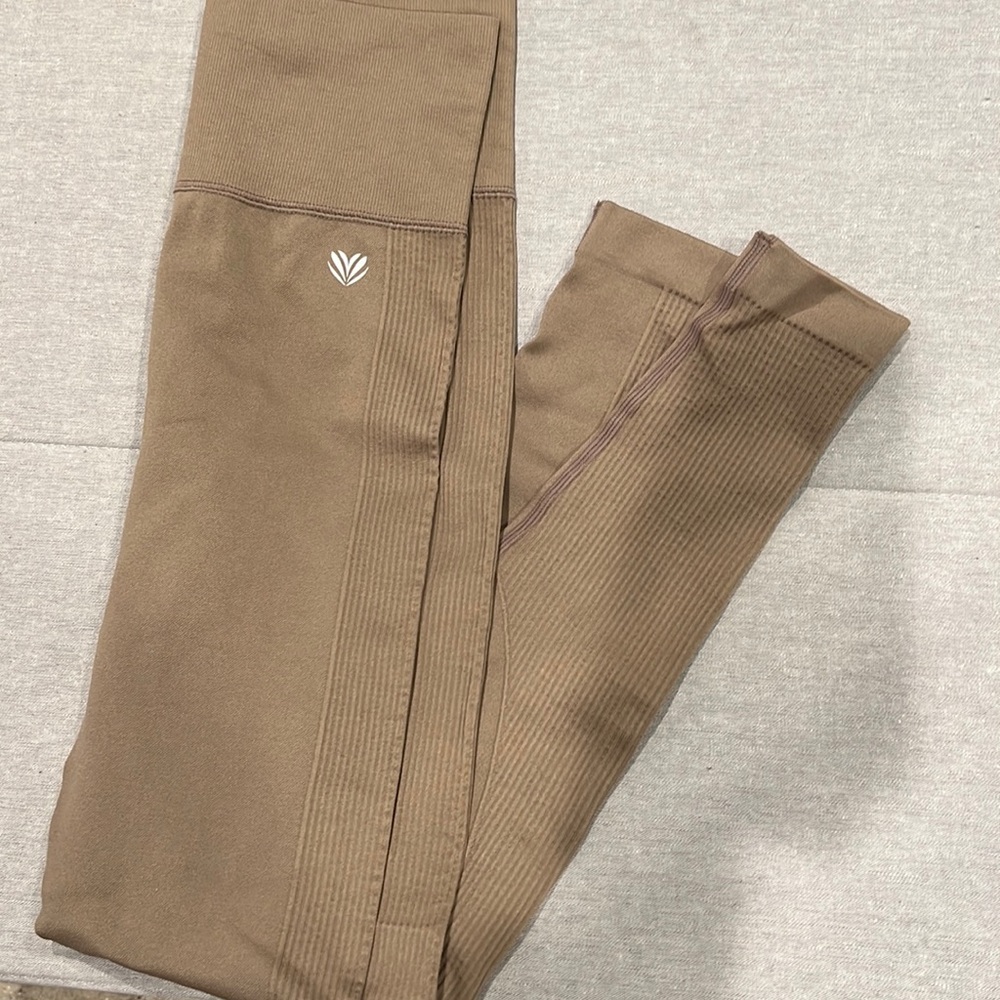 brown seamless leggings full length